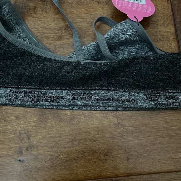 Bundle seamless Girls Bra Size S - Picture 7 of 11